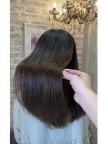 トリート(treat.)&nbsp;すっぴん美髪幹細胞ケア