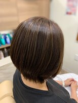 アリーヘアー(ALLY Hair) 赤み消しグレイカラー&tハイライト　ショートボブ