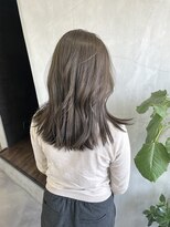 ティティ(TiTi)&nbsp;ブリーチなしカラー×アッシュミルクティー[TiTi_栗林れい]