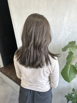 ティティ(TiTi) ブリーチなしカラー×アッシュミルクティー[TiTi_栗林れい]
