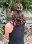 ヘアセット　ハーフアップアレンジ　あ呼ばれヘア　ウェーブ