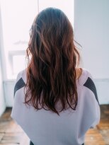 ヘアアンドリラクゼーション シャッセ(Hair&Relaxation SASE) パーマ風ロングヘア