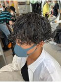 ツイストスパイラルパーマ波巻きスパイラル刈り上げマッシュ