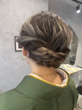 レイン(rain) 留袖ヘアアレンジ