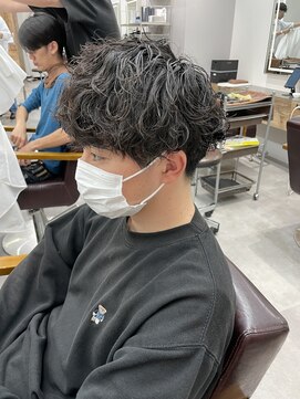 シードバイシャムロック(SEED by Shamrock) 【ツイストスパイラルパーマ】