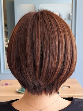 ゴート(G.O.A.T.) ナチュラルショートボブ/大人ボブ/ツヤカラー