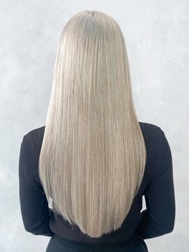 アルバム 池袋(ALBUM) 似合わせカットホワイトブロンドメルティカラー_ba493011