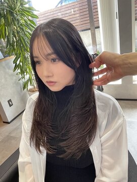 フィーカ(fika) 軽すぎないけどたっぷりレイヤー担当者浜辺海斗