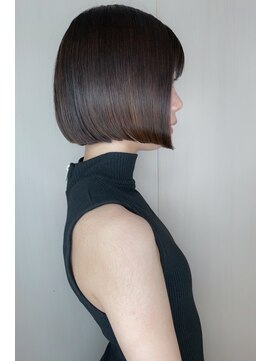 ライズ(RYES) 切りっぱなしボブ