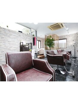 一人ひとりの髪質やクセを見極め、あなたにピッタリのスタイルをご提案☆あなたのなりたいを叶えてくれる♪