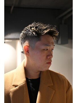 ツーエイチ 新宿(2H) 新宿/メンズヘア/ブリーチ/メンズショート/新宿理容室/新宿駅