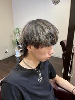 ルシードスタイルサワ(LUCIDO STYLE sawa)&nbsp;抜きっぱなしハイライト×マッシュウルフ
