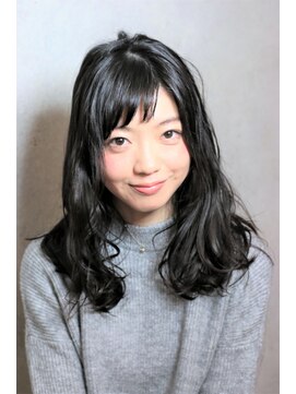 コマ(coma) 【coma中野】濡れた様な質感の暗髪ほつれロング×ショートバング