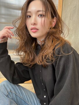 オンフリーク(ON.fleek) 【ON fleek】外ハネロング×ハイライト