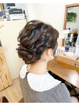 ロカット サロン(Roquat Salon) シニヨンアレンジ【instagram roquatsalon】立川/立川南/ 国立