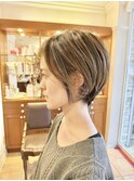 30代40代バレイヤージュハイライト大人かわいいショートボブ