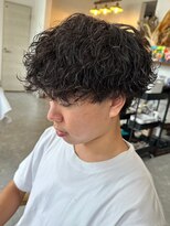 フゥ 宇都宮(FeU) メンズパーマシャドウパーマセンターパートメンズマッシュウルフ