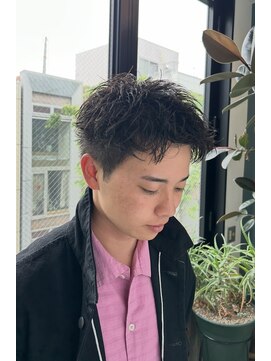 ビハインドザカーテン(BEHIND THE CURTAIN) 【セットが簡単】スパイキーショート