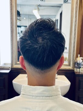 グレイスフルバーバーロンドン 大宮店(Graceful Barber London) 【20代 男性】ロンドンフェードツーブロ（大宮/バーバー）