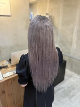 ルフレ 新宿本店1st(Reflet) パールシルバーカラー