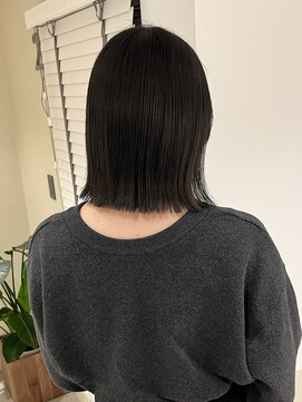 ボヌール 銀座並木通り店(Bonheur) 切りっぱなしボブ【銀座有楽町】