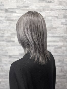 ヴィソップ(V.S.O.P)の写真/― 色褪せない、大人の艶カラー ―