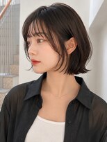 トリッカ シブヤ(TRICCA SHIBUYA) 切りっぱなしボブ/外ハネボブ/ダークブラウン/顔まわりレイヤー