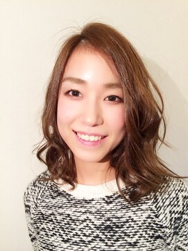 ラコスタ(LaCosTa) ゆるふわ愛されヘアー ワンカールレイヤー