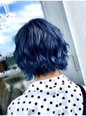 ネイビーブルー