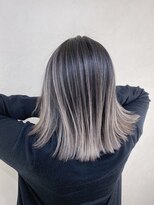 ジゼル(gisele)&nbsp;（小山）ホワイトバレイヤージュ