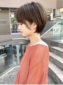 耳掛けショート/大人可愛い/ショートボブ/ハンサムショート/江角