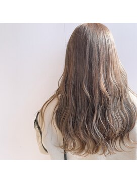 美容室 アイディー i-dee ミルクティーベージュ