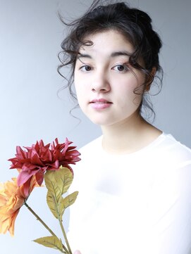 フリップビーアヴェダ(FLIP B AVEDA) 【本八幡FLIP B AVEDA】編み込みダウンアレンジ