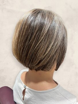 シンリア(ShinLia) 20代30代40代大人かわいい♪艶感シークレットハイライト