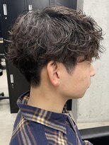 フイ 代々木(Hui)&nbsp;アップバング/メンズツーブロックマッシュ/束感ショート波巻き