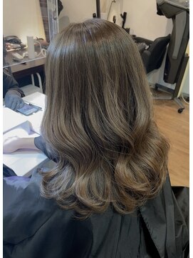 ヴィレッジ(Village) 艶カラー