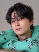 オーシャントーキョーオーバー 渋谷(OCEAN TOKYO OVER)&nbsp;韓国ヘアカルマパーマカルマバングセンターパート黒髪ウルフ