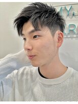 ロミーオム 本厚木(ROMMY. Homme)&nbsp;刈り上げツーブロックアップバングショートビジネスメンズヘア