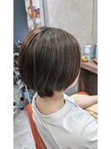 ショートボブ