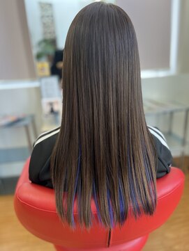 バンファミリージーナヘアー(Vanfamily gina hair) インナーカラー