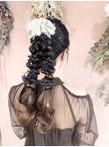タイトツインアレンジ　結婚式　お呼ばれヘア