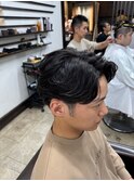 スパイキーショートブルーブラックセンター分けニュアンスパーマ