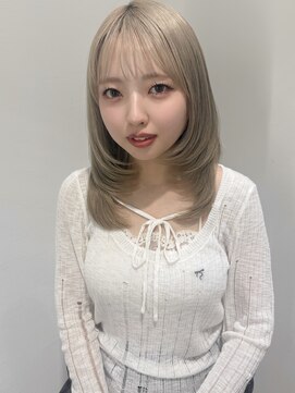 ビューシンサイバシ(VIEW SHINSAIBASHI) デザインカラーハイトーン前髪ぱっつんボブイメチェン10代20代