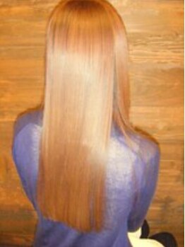 リンピオピア(Limpio pia)の写真/ダメージレベルに合わせたトリートメントで毛先まで潤う髪質へ！是非1度ご体感ください。