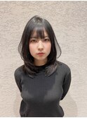 ミディアムレイヤー/ブルーブラック/小顔/顔まわり