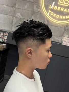 フランクスバーバーリベラルド 横浜(FRANK'S BARBER LIBERALD) メンズメンズカットブリーチパーマ