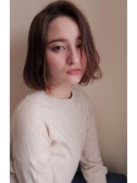 ヨロ(YoLo.) 上品フォルムの大人ツヤ感ボブ 担当山下