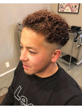 リノデザイン(LINO DESIGN) 2ブロック ワイルドハードパーマ