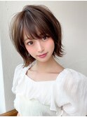 大人かわいい 小顔 丸みショートボブ ベージュカラー