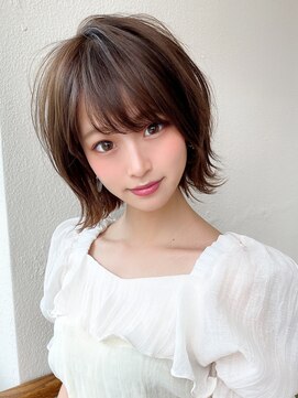 アフロート ディル(AFLOAT D'L) 大人かわいい 小顔 丸みショートボブ ベージュカラー